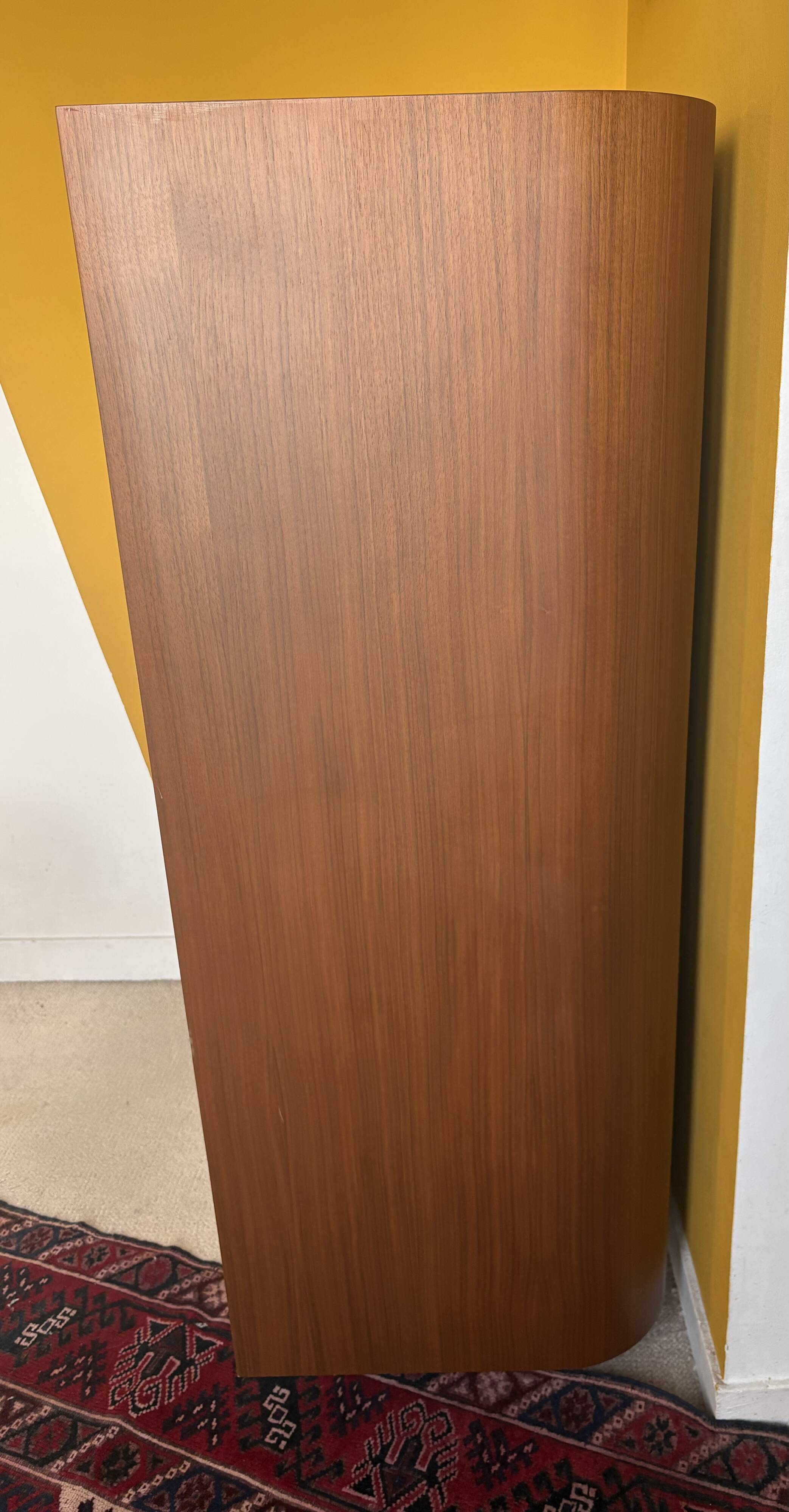 Secretary dino - cinna