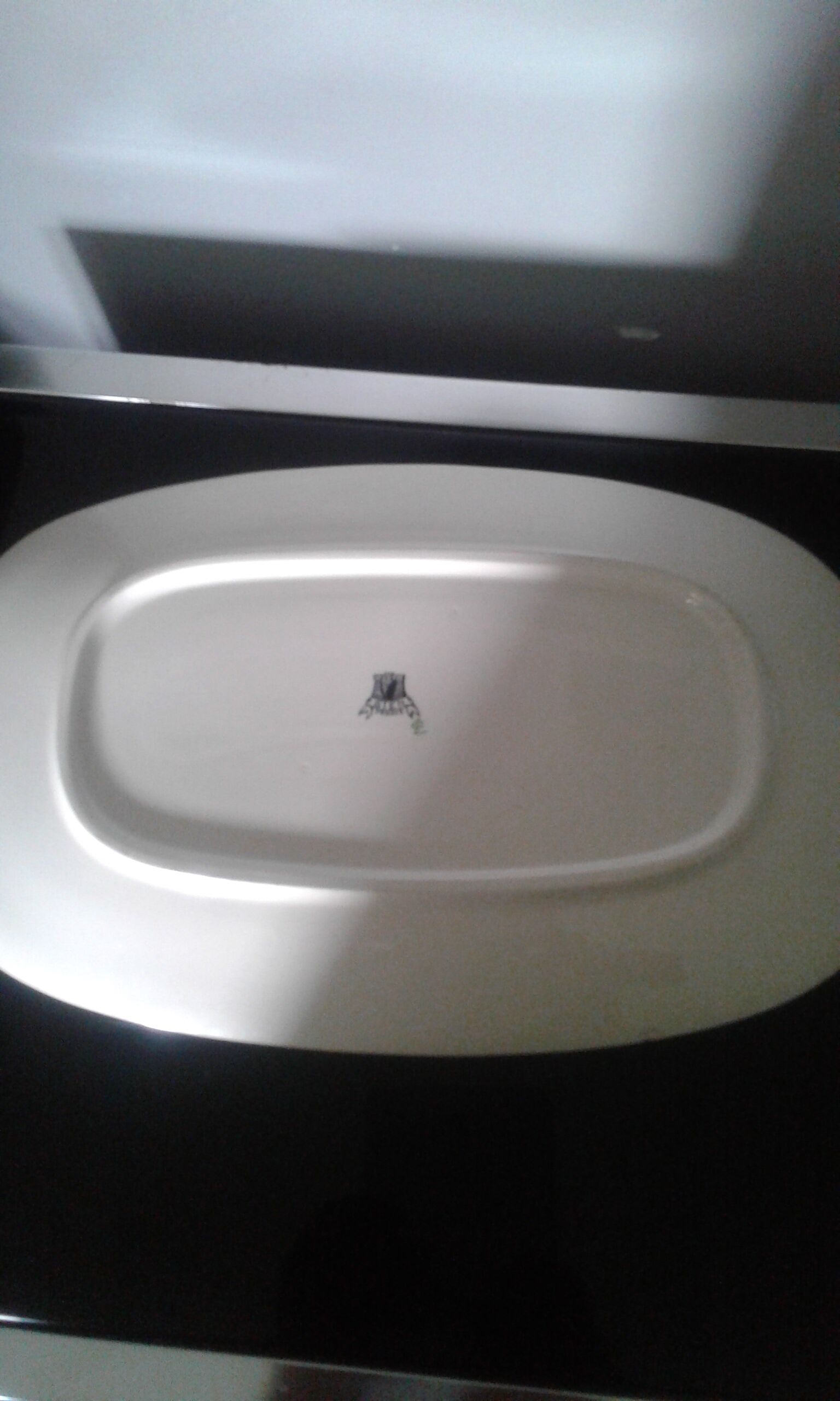 Serving dish for game in Gien