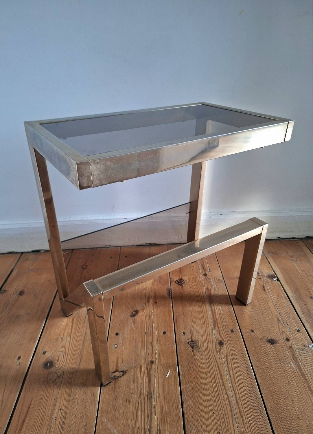 Table d’appoint vintage 23 ct, porte revues design Belgo Chrom