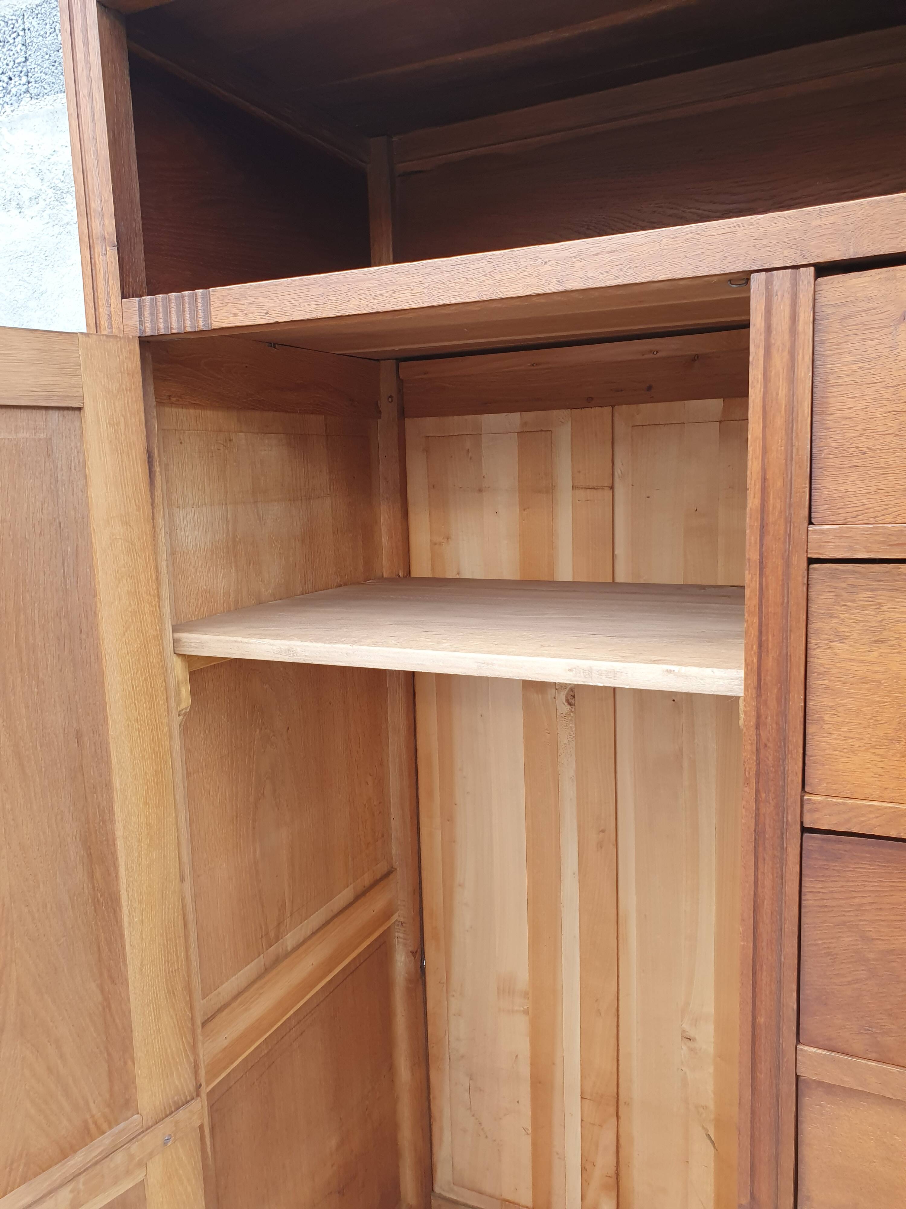 Armoire