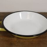 Enamelled sheet metal dish