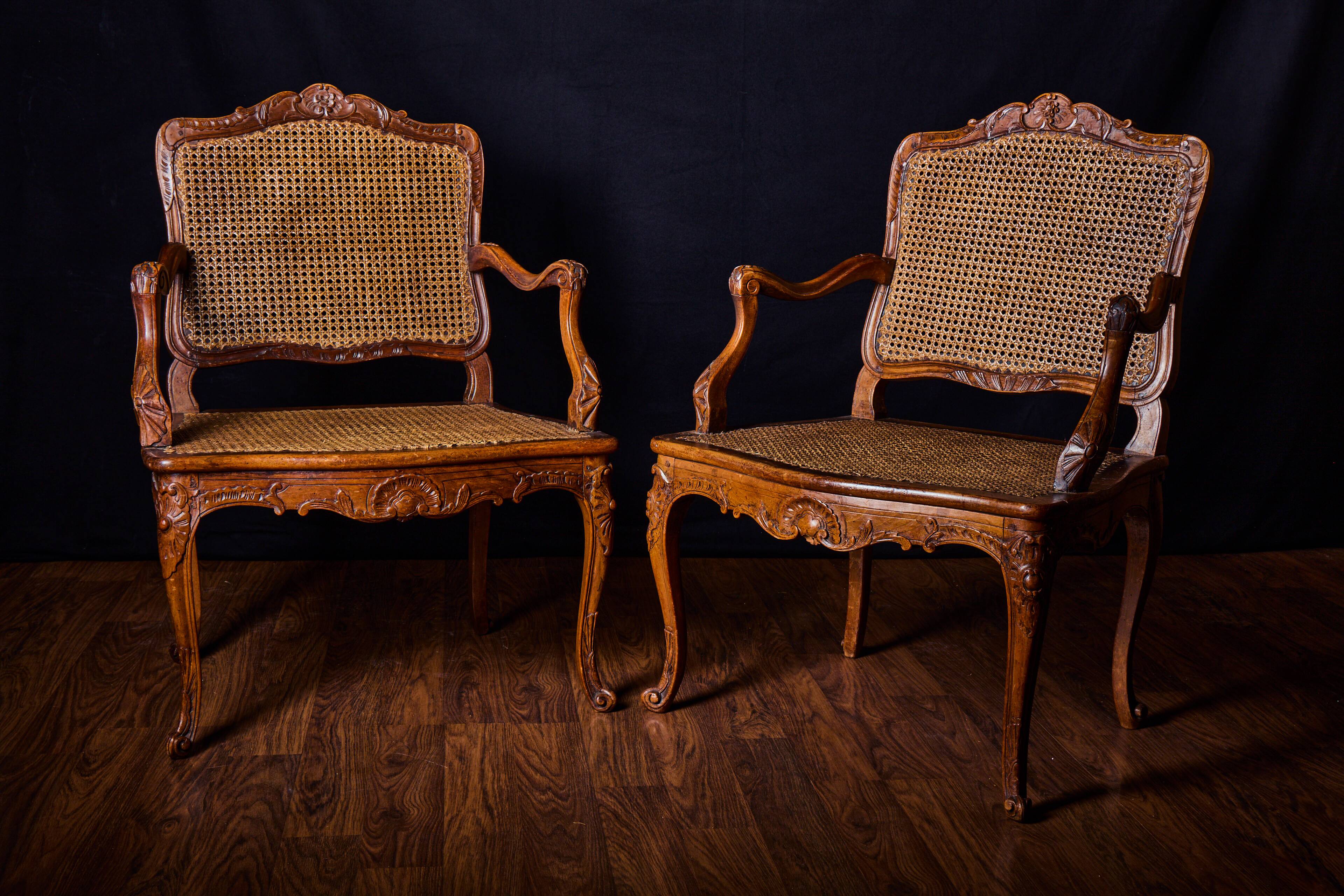 🪑 Pair of Louis XV caned armchairs in carved solid wood