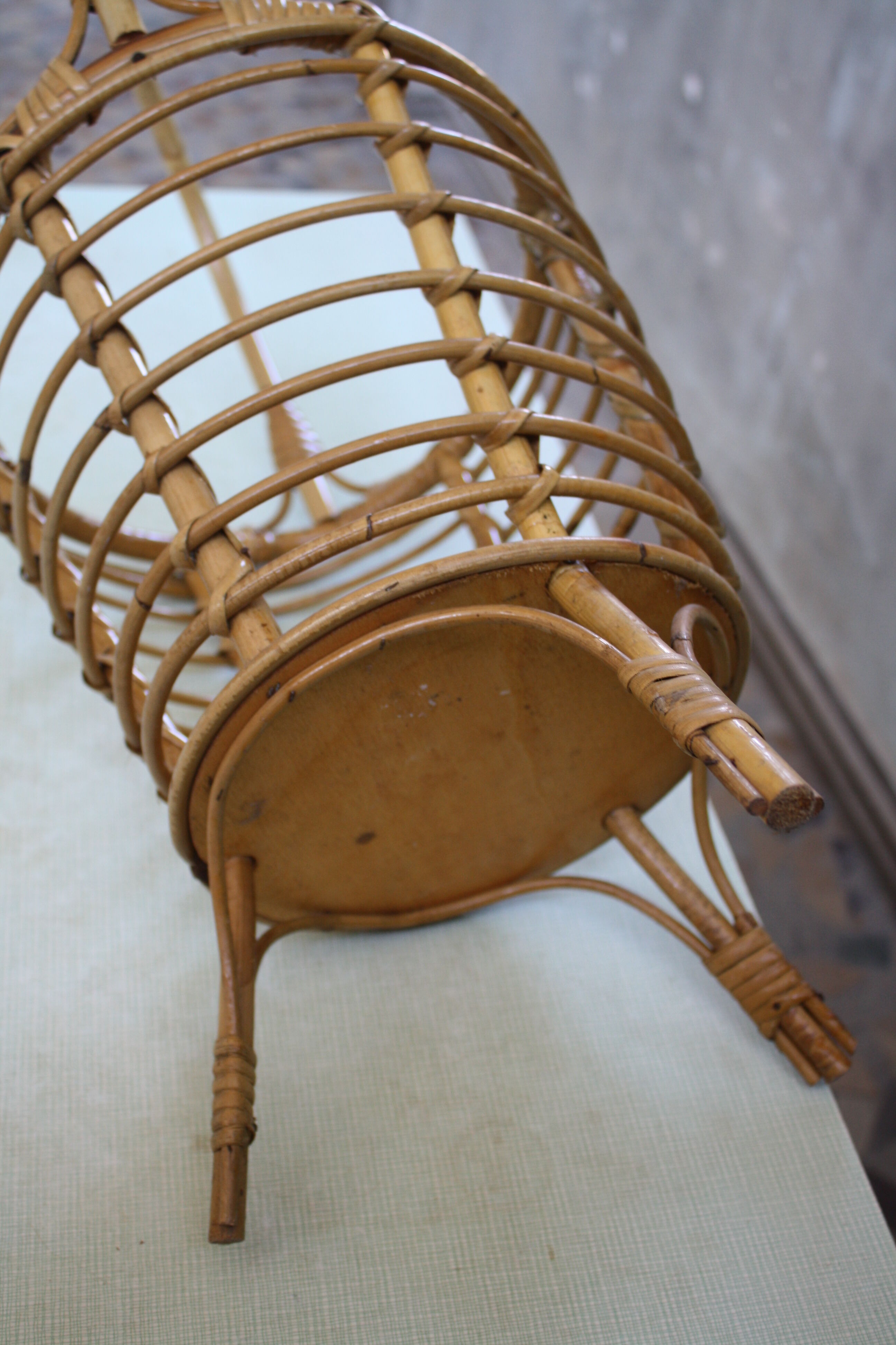 Travailleuse rotin vintage