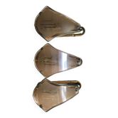 Lot de 3 appliques murale en laiton doré et verre opalin