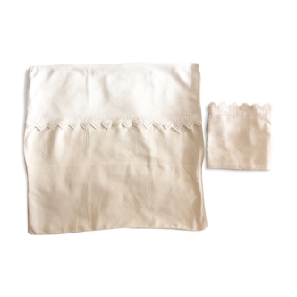 Pair of linen pillowcases