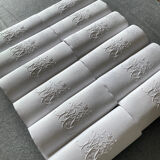 Service of 12 towels