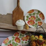 Set of 6 flat ceramic plates