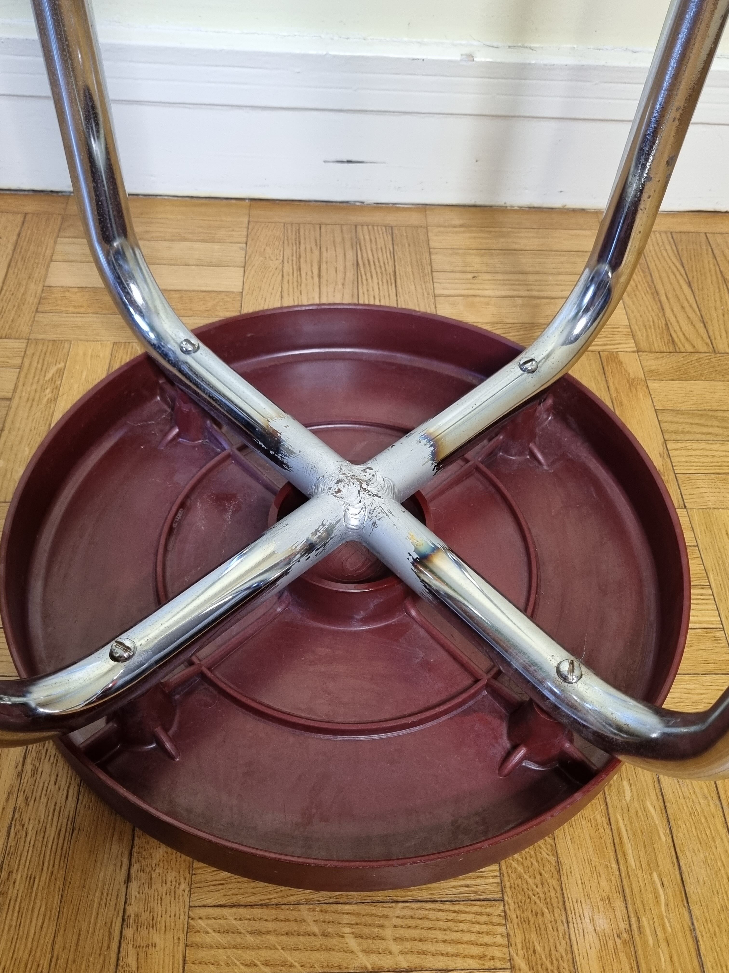 Tabouret de bar en bakélite années 50's