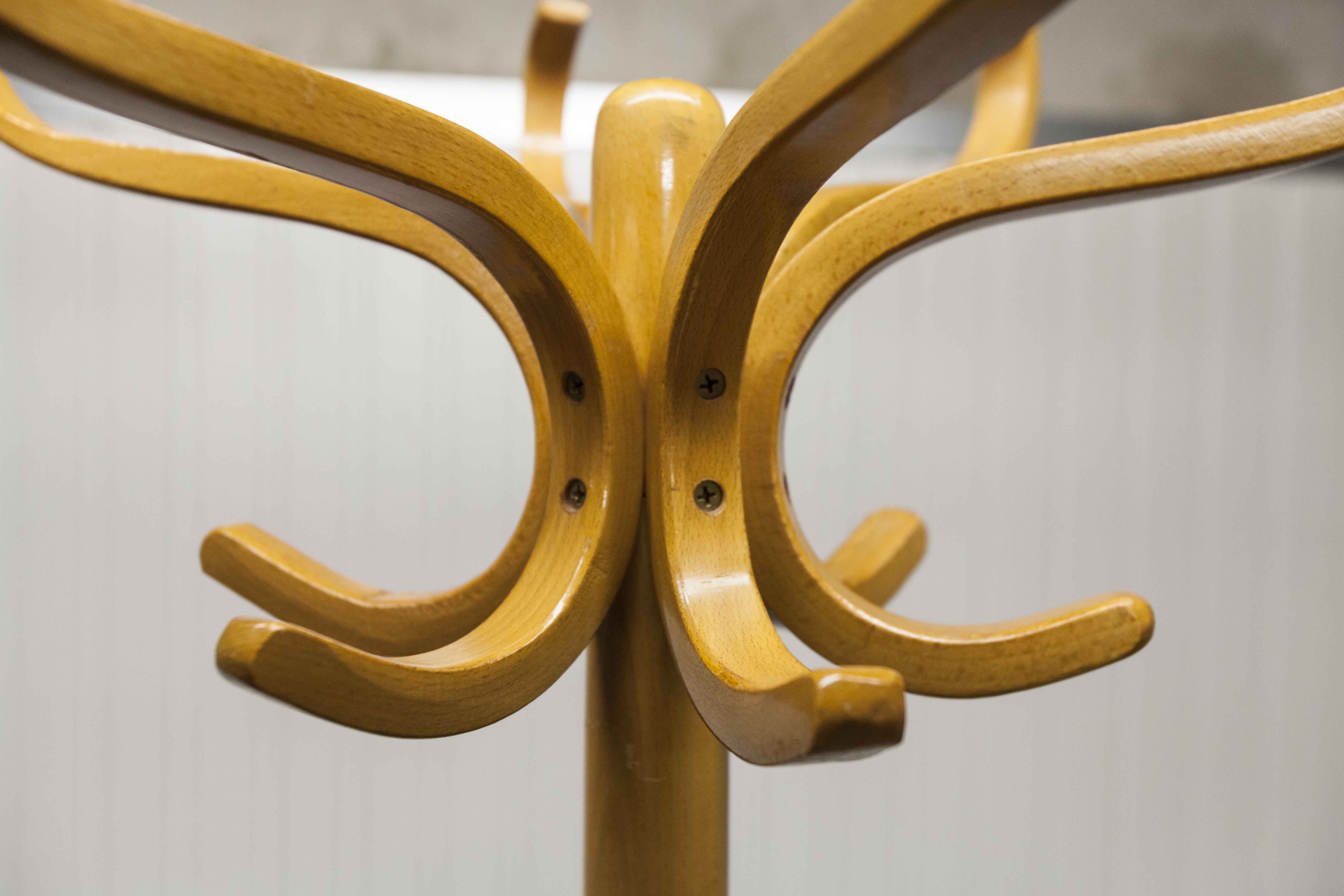 Baumann parrot coatrack 60