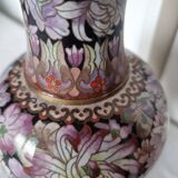 Lampe sur un vase ancien en émail cloisonné à joli décor floral rose