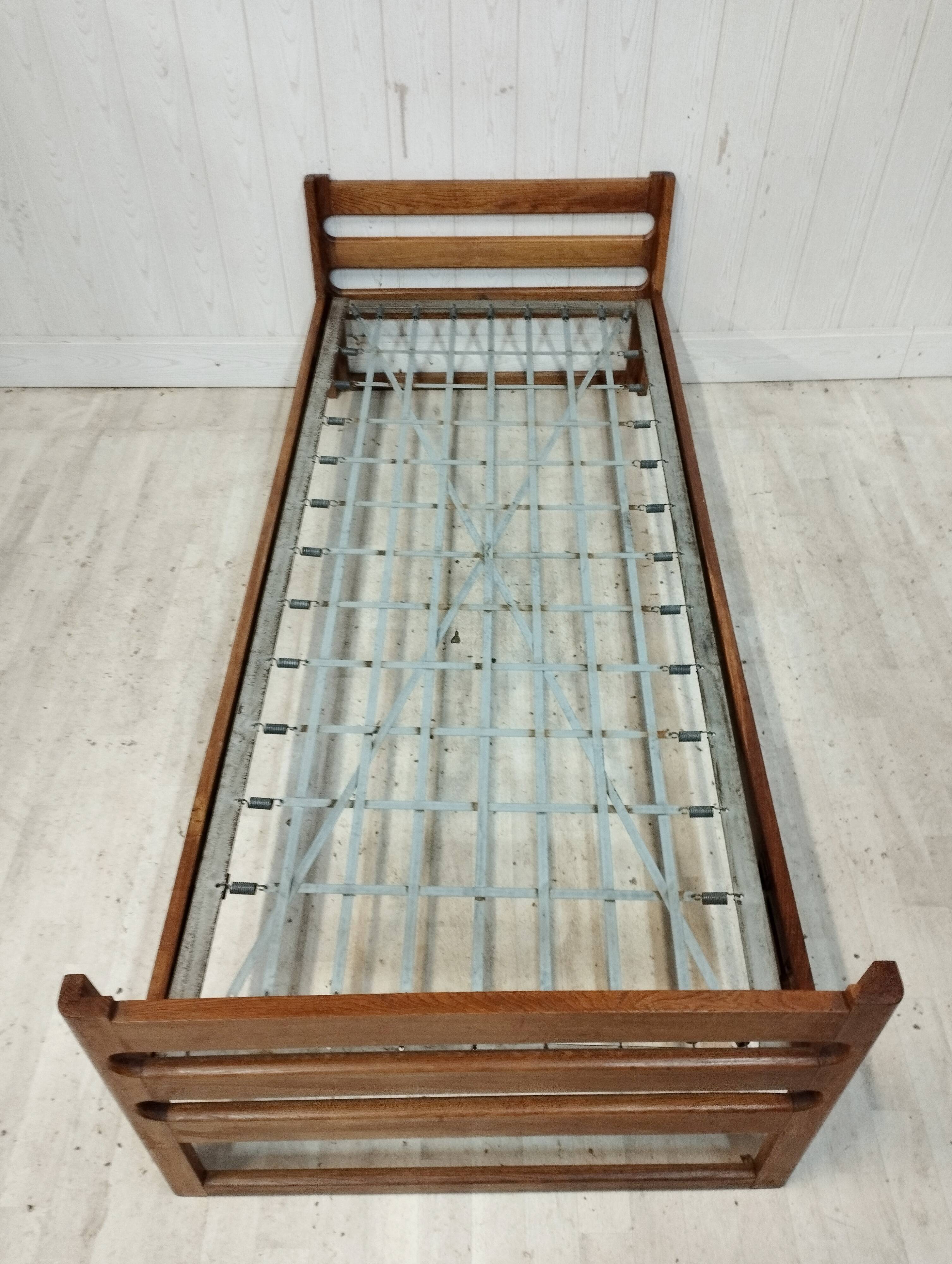 Vintage bed, Saint-Sabin workshop