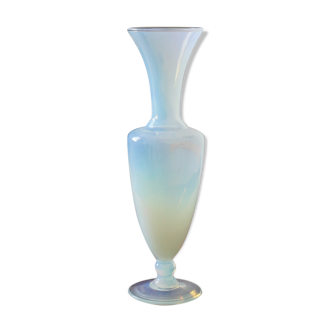 Vintage white opaline soliflore vase