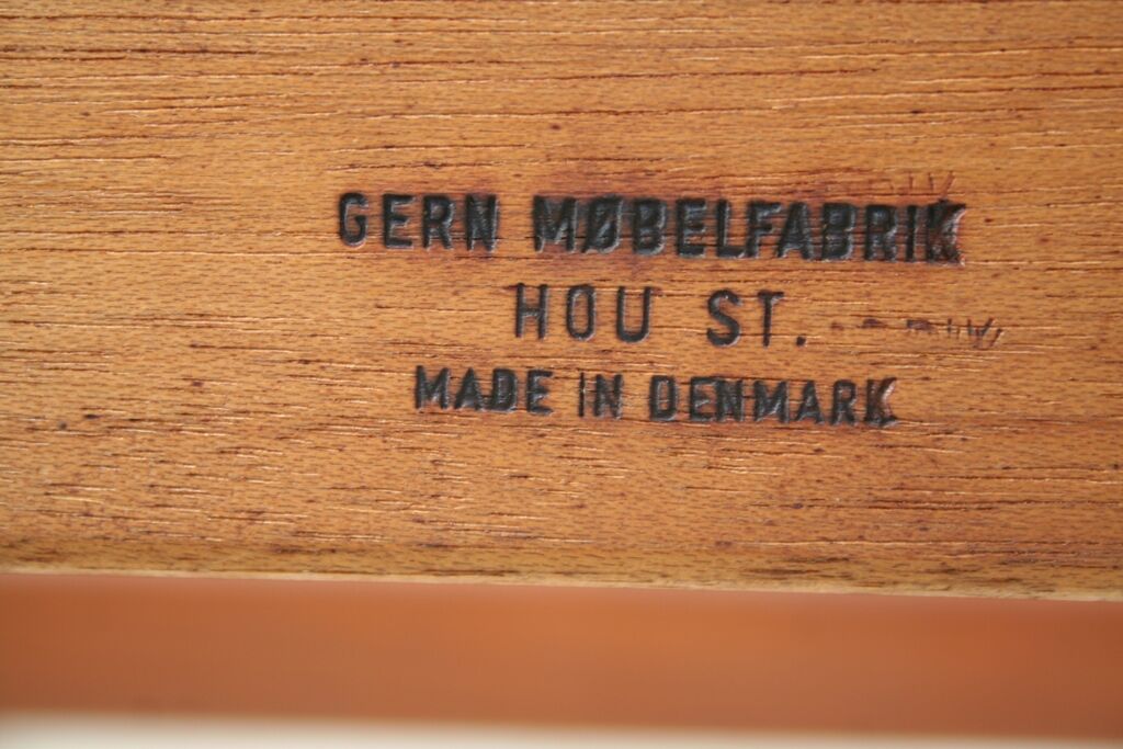 Ejvind A. Johansson scandinavian danish teak extendable dining table for Ivan Gern Mobelfabrik 60