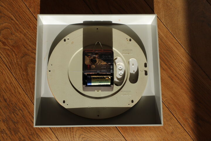 Rectangular Decerny wall clock