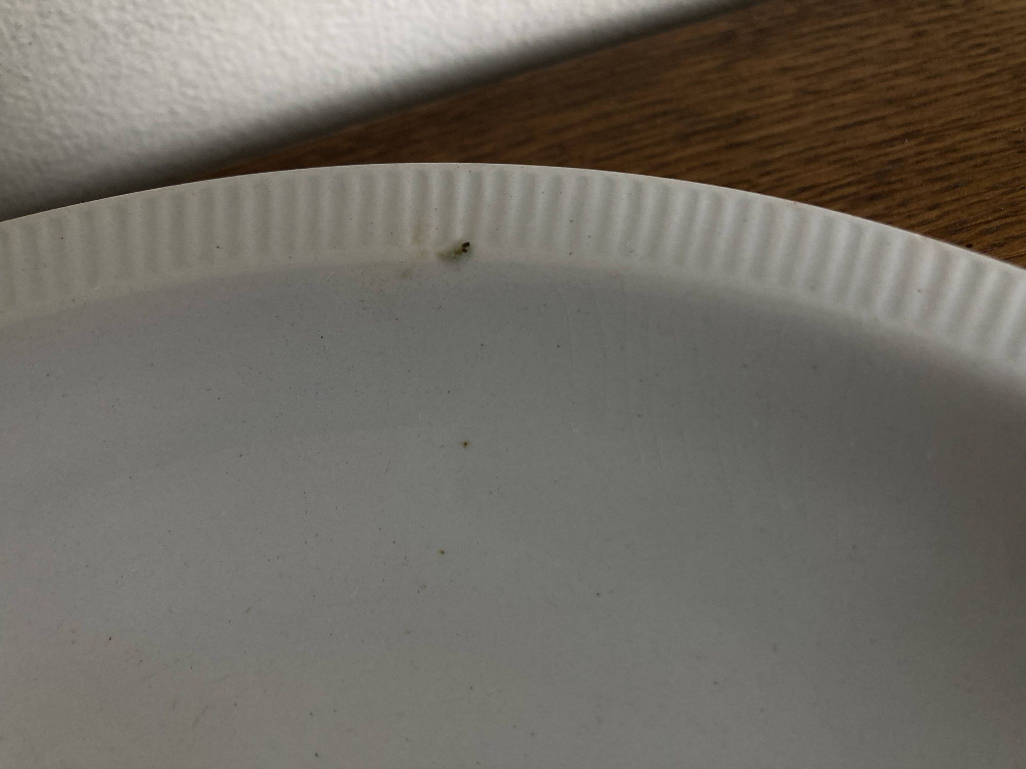 Set of 7 modernist flat plates Lunéville 1930 white earthenware