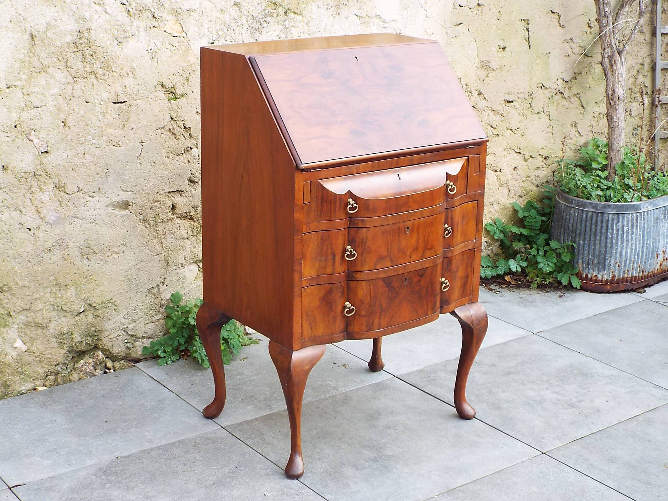 Secrétaire commode Style Queen Anne