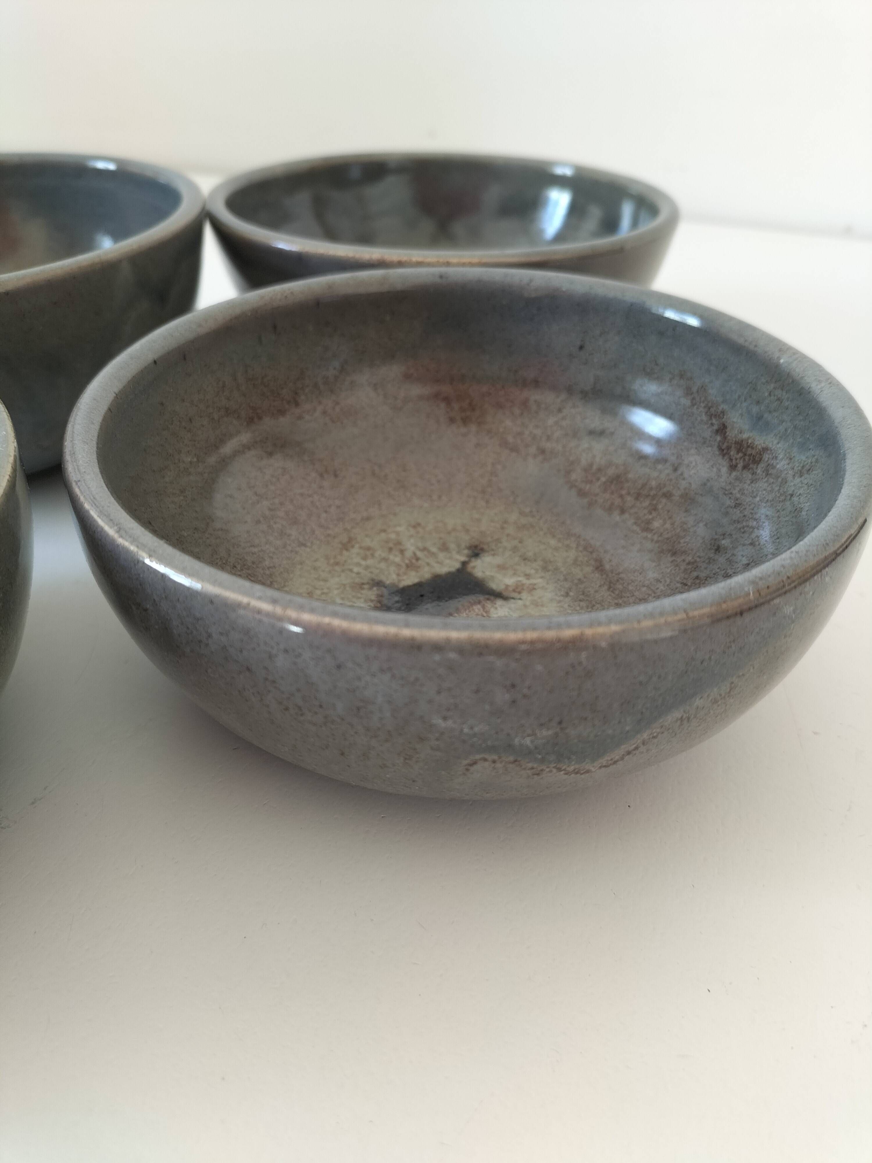 4 handmade ceramic bowls – Grey-blue glaze and mineral shades