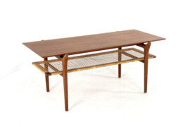 Mid century modern - Coffee table attr. Hartmut Lohmeyer - in teak - design