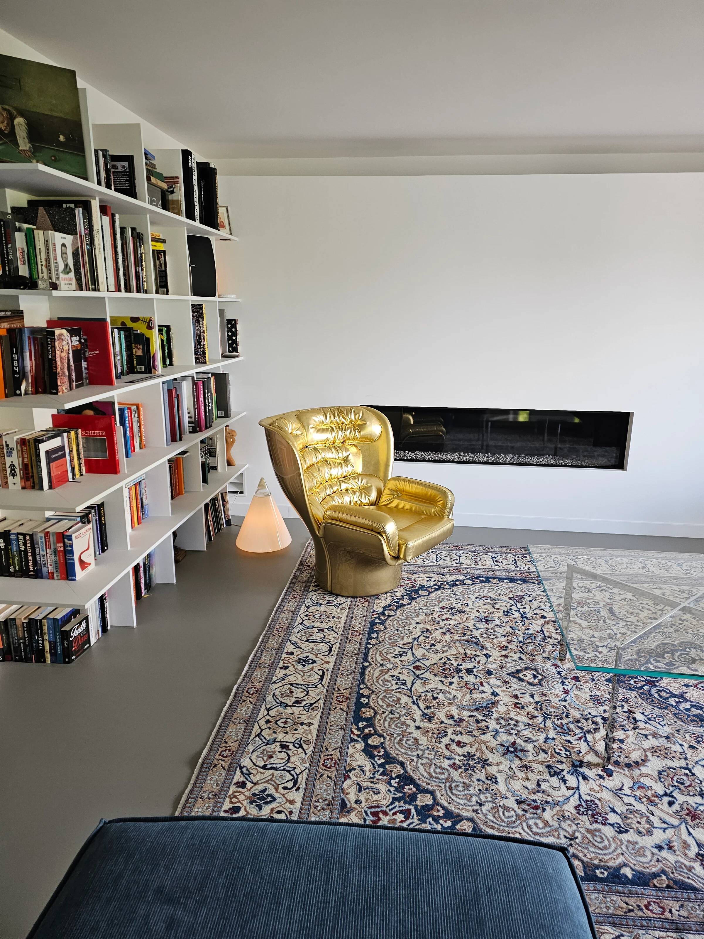 Golden limited edition Elda chair by Joe Colombo for Longhi Italy no. 19/20