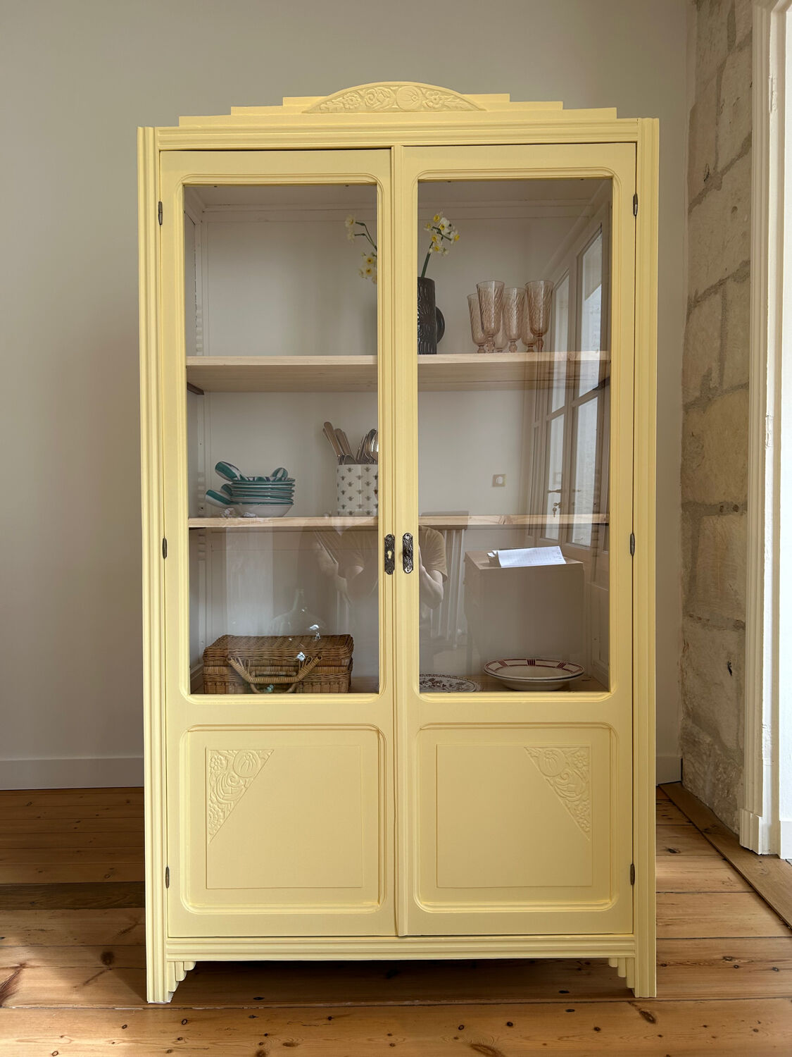 Art Deco glass cabinet (renovated)