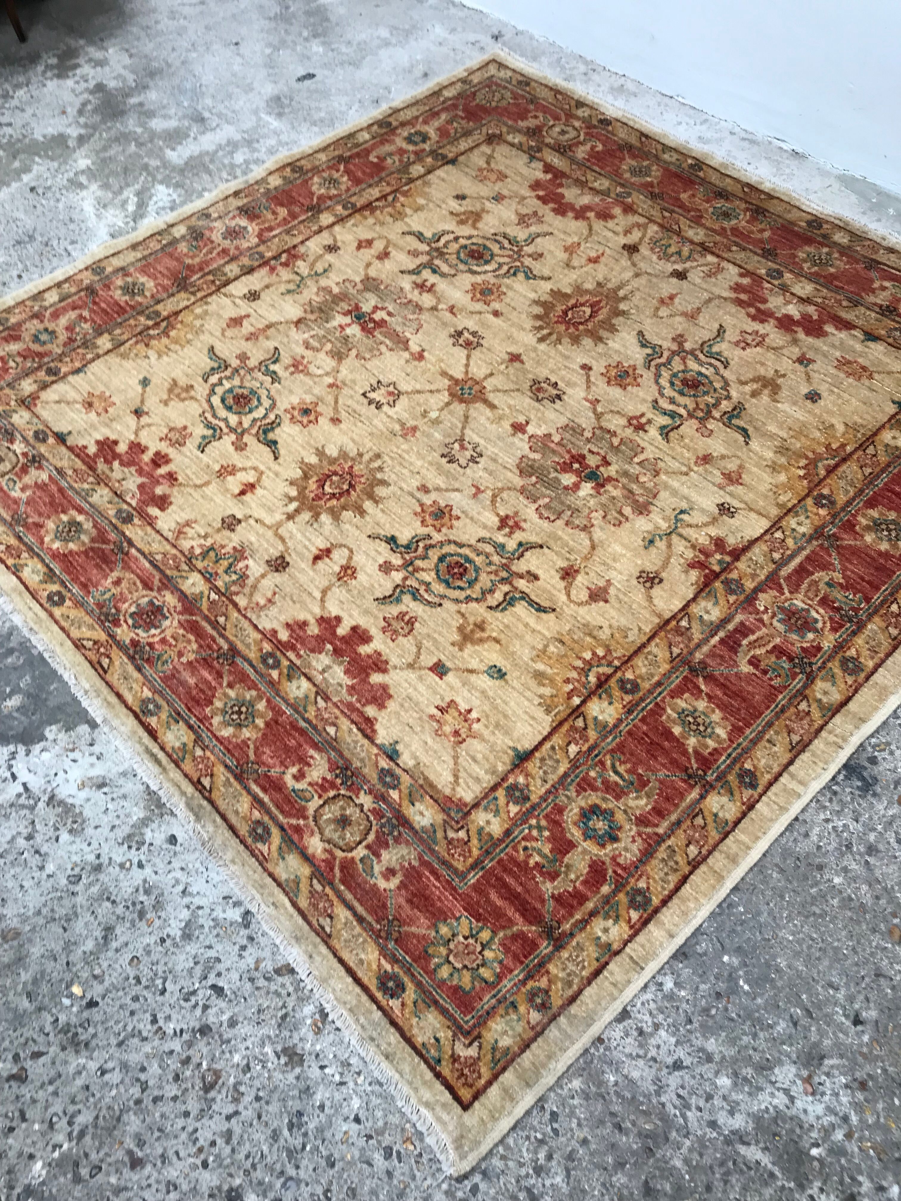 Square oriental carpet - 155x155cm