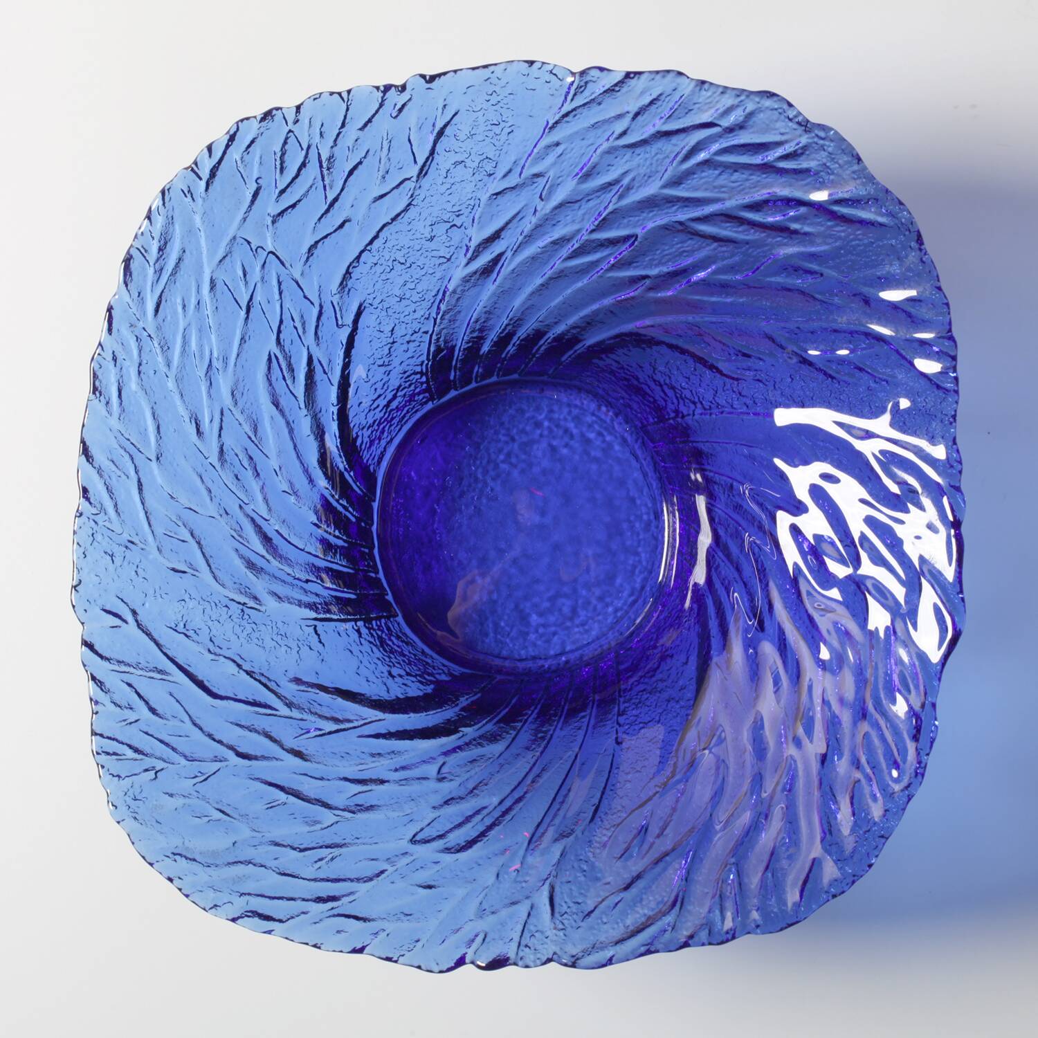 Bol en verre cobalt bleu du milieu du siècle : design finlandais 'Metsä', années 1970