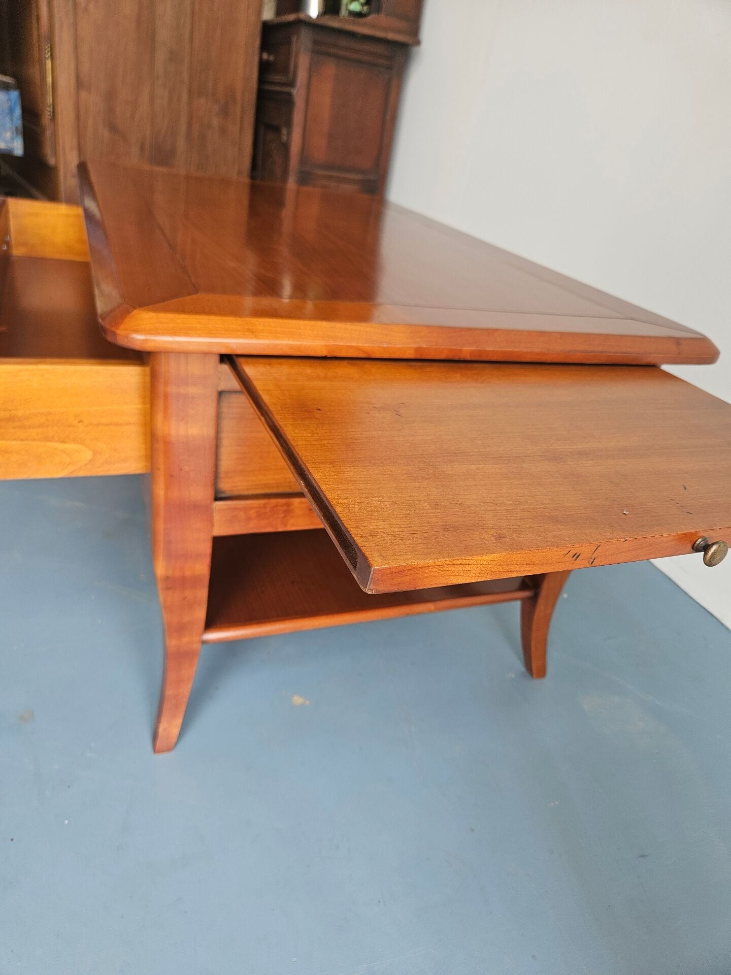 Quality coffee table