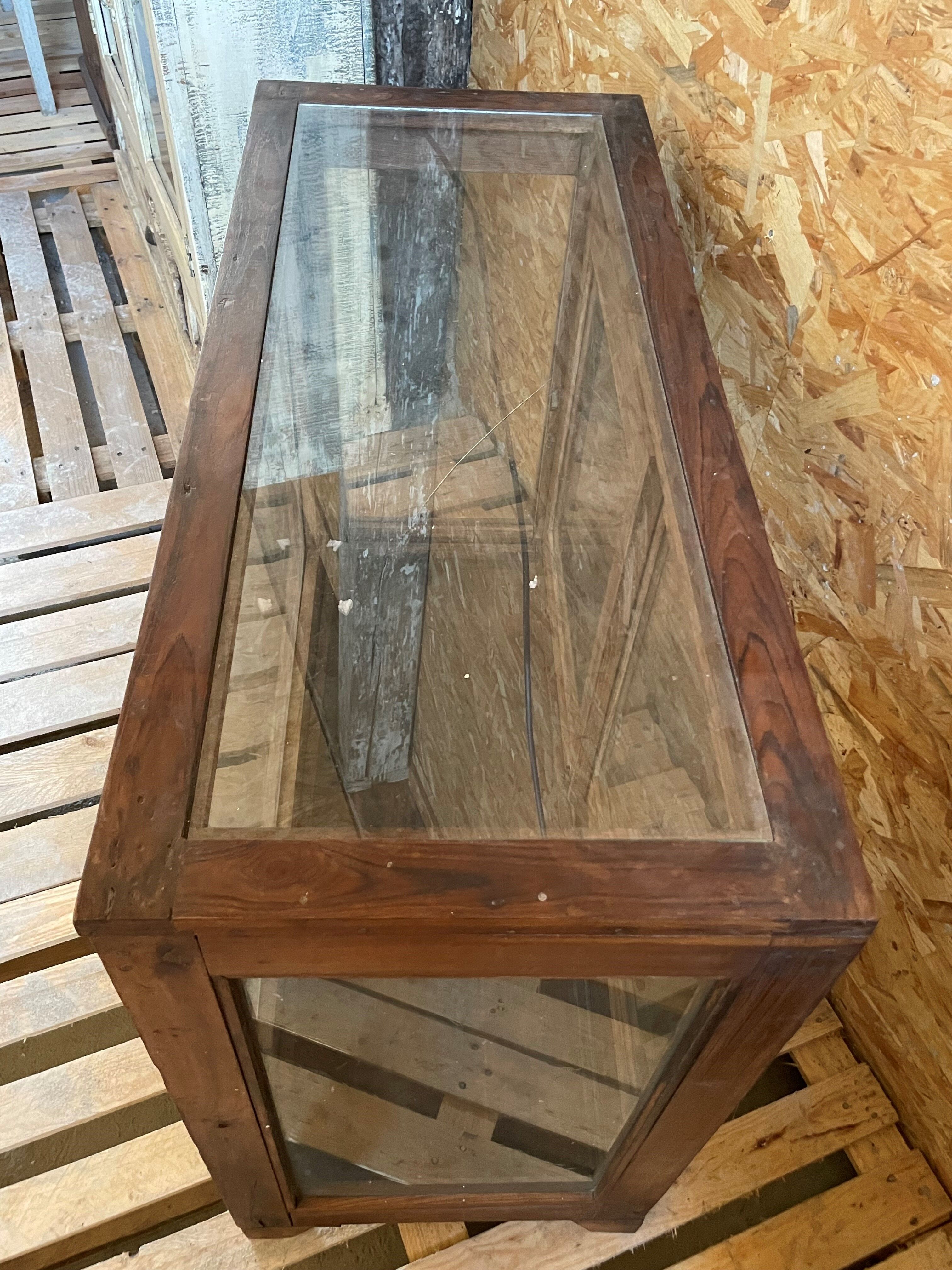 Vitrine en Teck