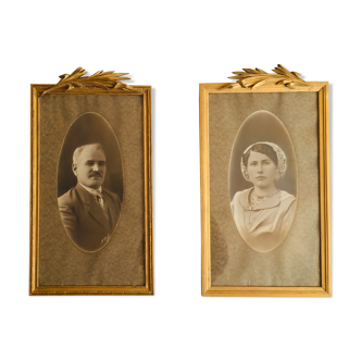 Pair of old portraits