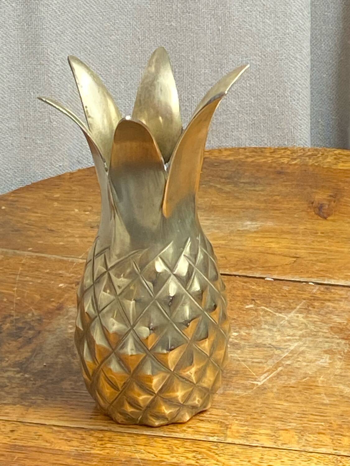Pineapple vase in solid brass