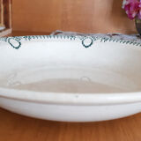 Hollow round faience dish Saint Amand