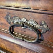 Armoire Louis XIII en chêne massif, pointes de diamant, XVIIe siècle