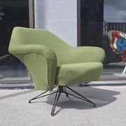 P32 Osvaldo Borsani pour Tecno 1956