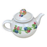 Teapot with fruity decoration