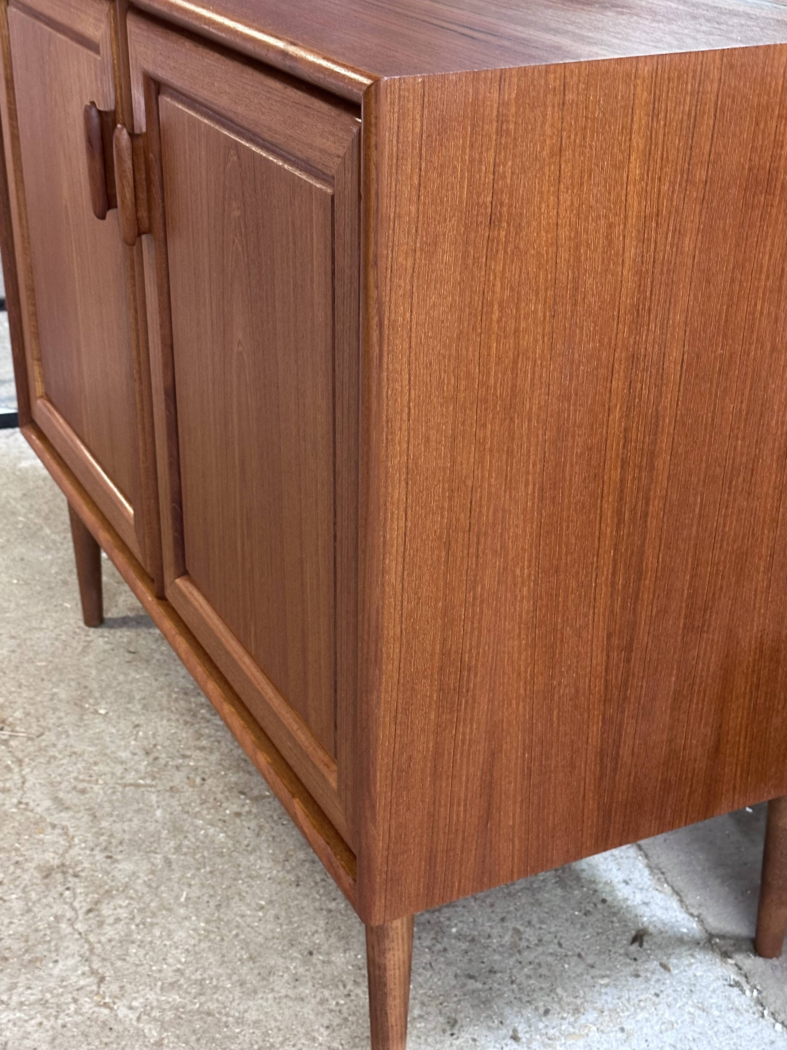 Scandinavian teak storage unit 1970's by RT Moëbel