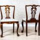 Paire de chaises vintage plaquées en noyer, années 1950.