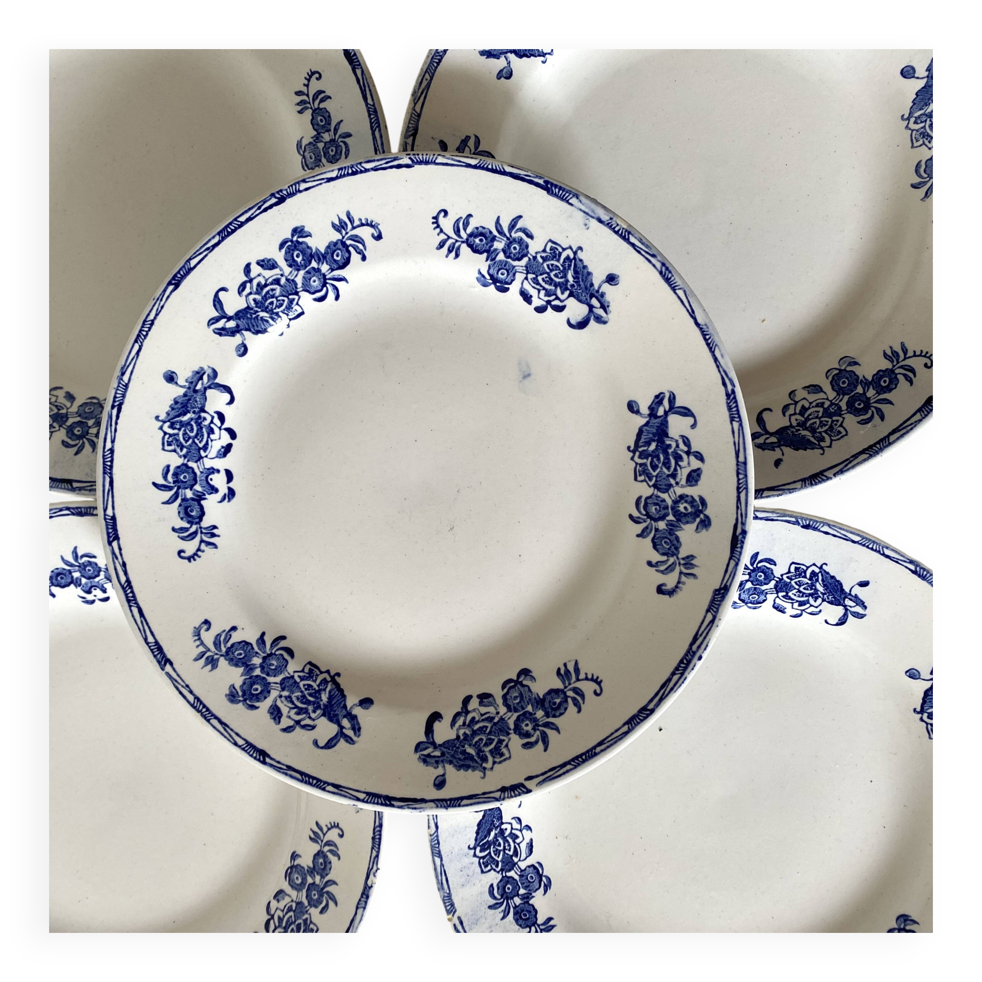 Old Amandinoise soup plates