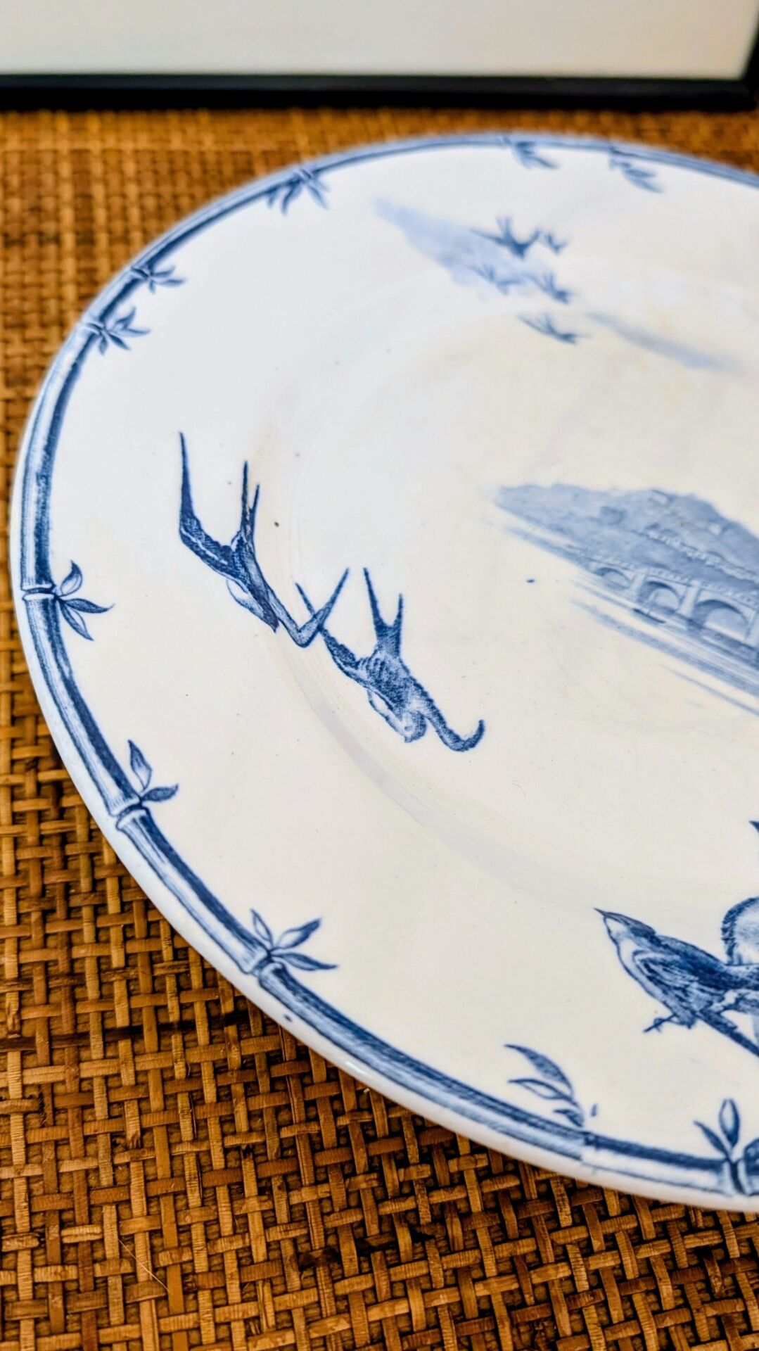COMPOTE DISH "THE SWALLOWS"