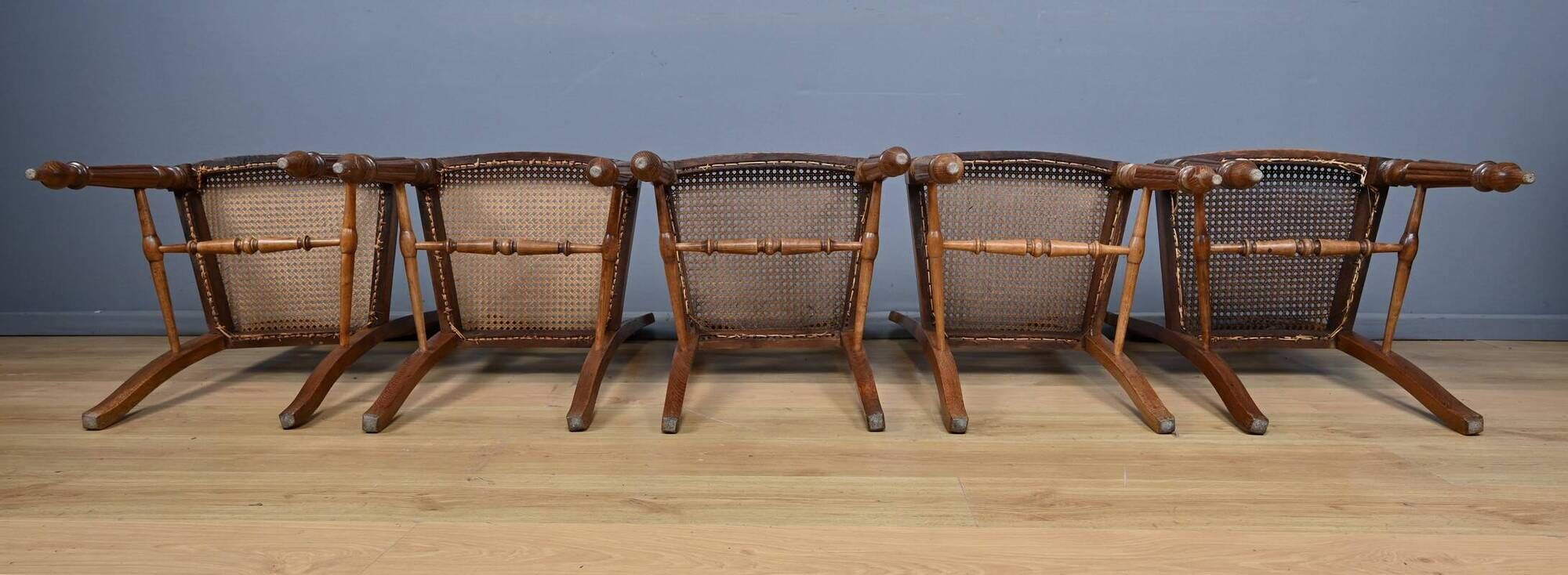 Set of 5 solid oak chairs, Louis Philippe period – 2nd half of the 19th century.