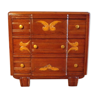Vintage chest of drawers with vegetable décor