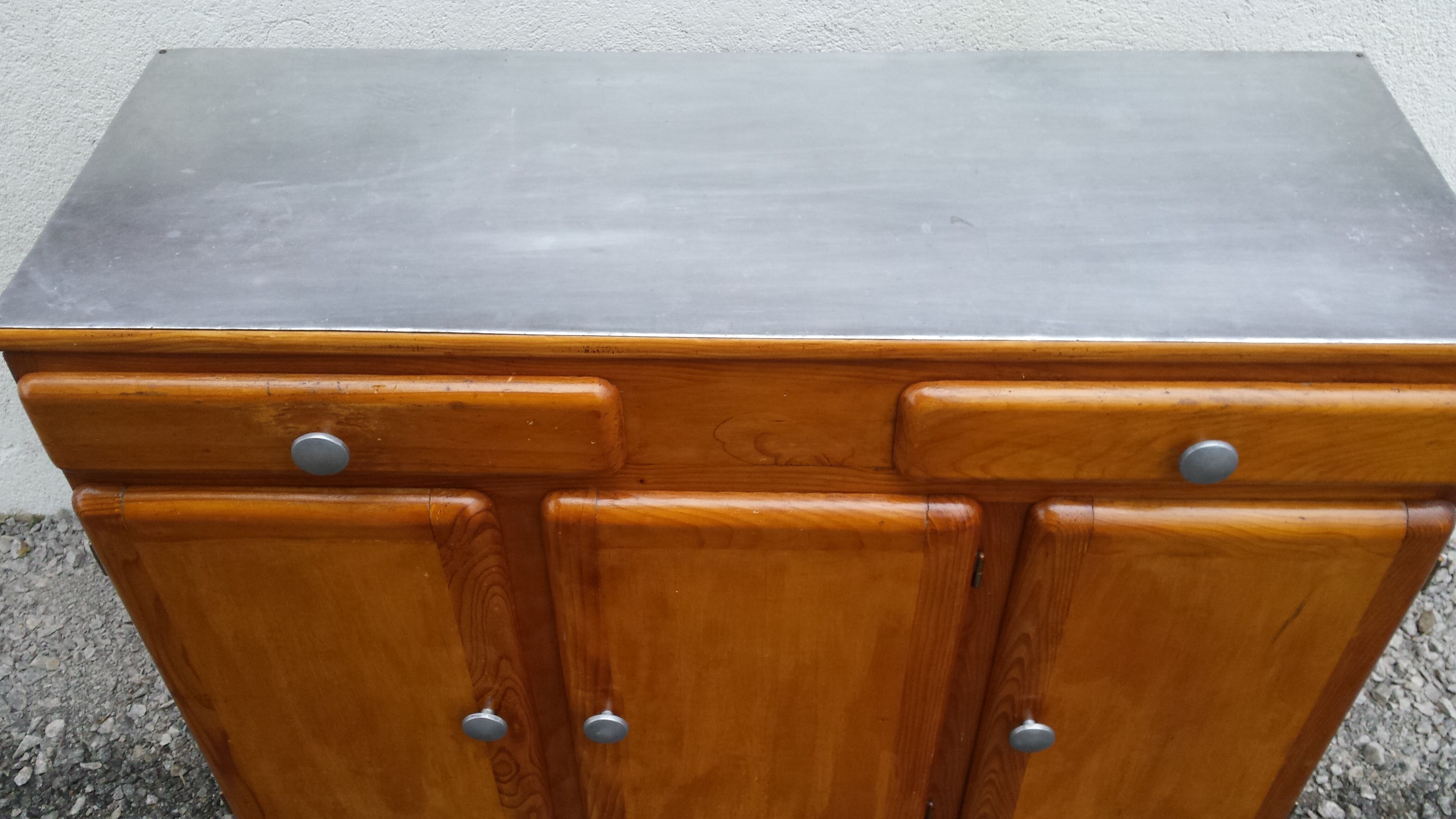 low Mado buffet, zinc tray