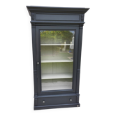 Glass dresser