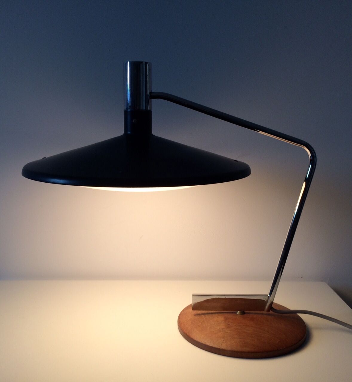 1960's desk lamp with turning base by George Frydman