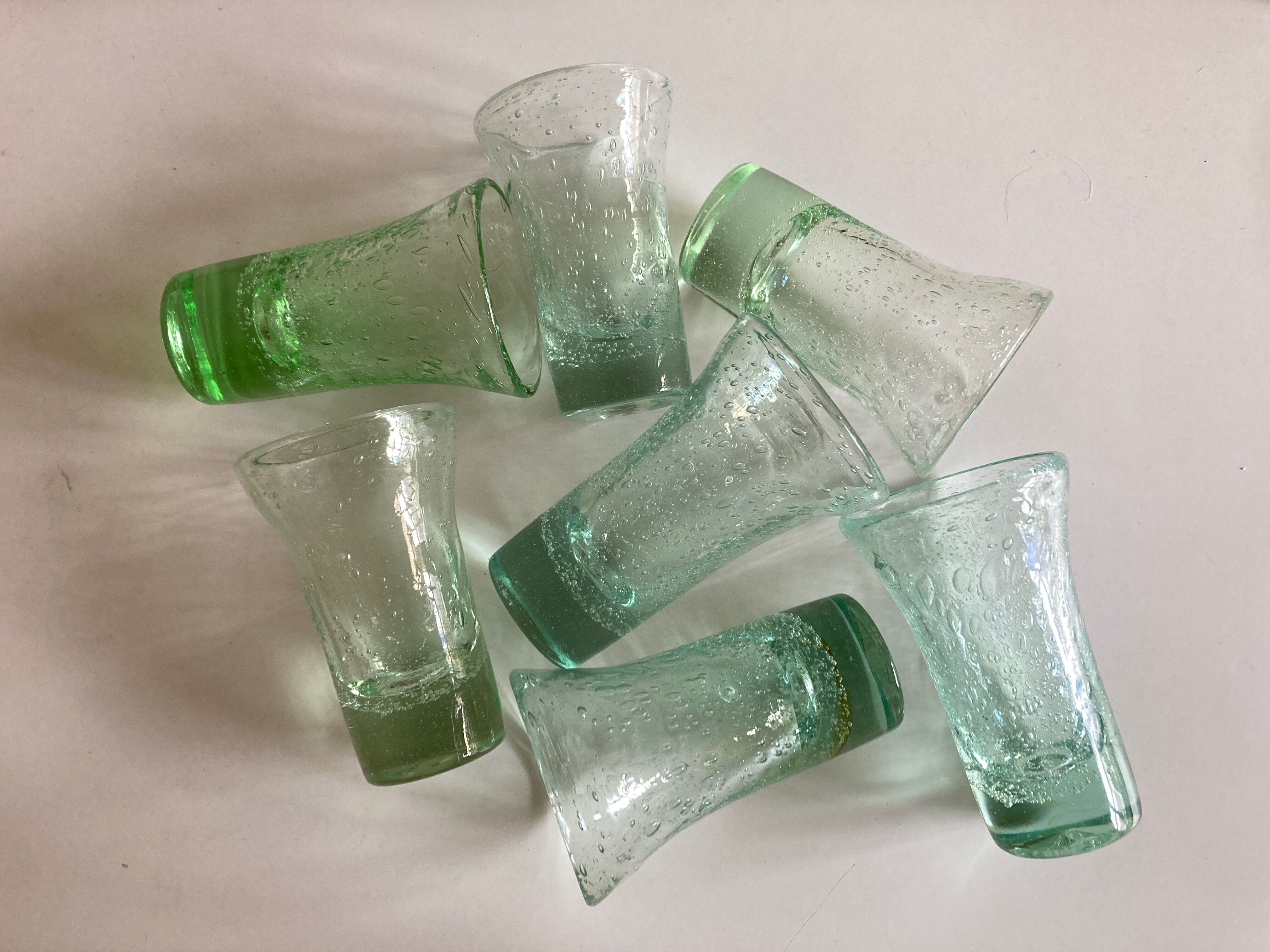 Set of 7 Biot cups in bubbled glass 1970