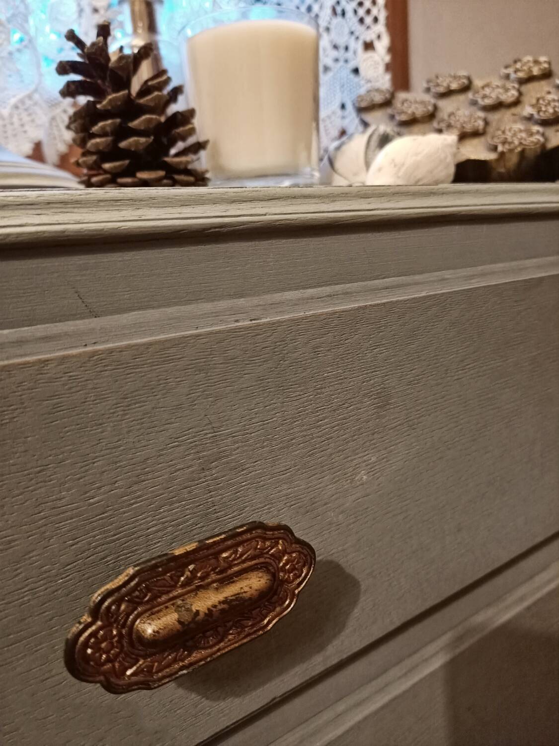 Commode bois patinée