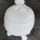 Bonbonnière in white opaline glass round tripodium shape