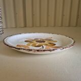 Set of 70's flower decorated plates