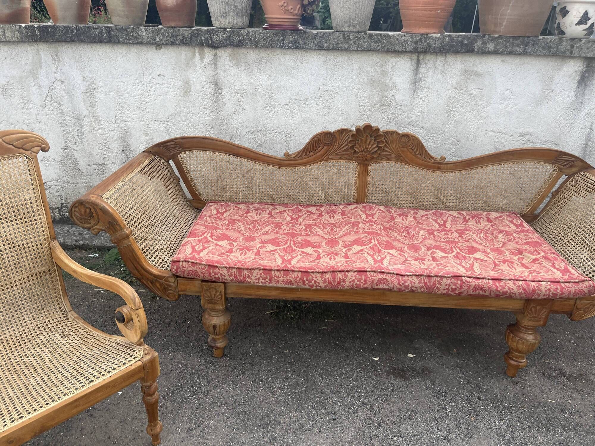 Colonial teak lounge: 3-seater sofa and 2 planter chairs.