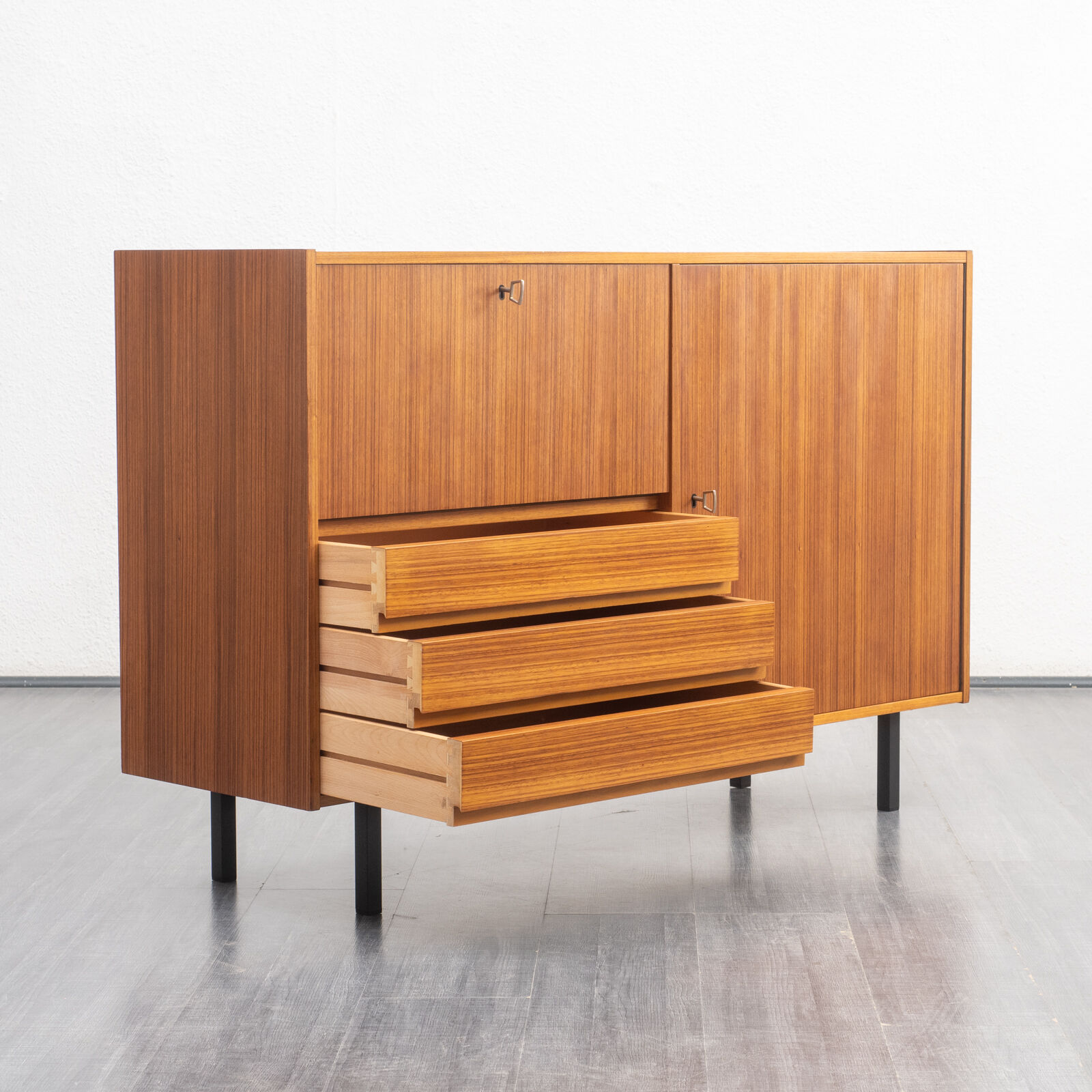 Enfilade high 60s, walnut, restored