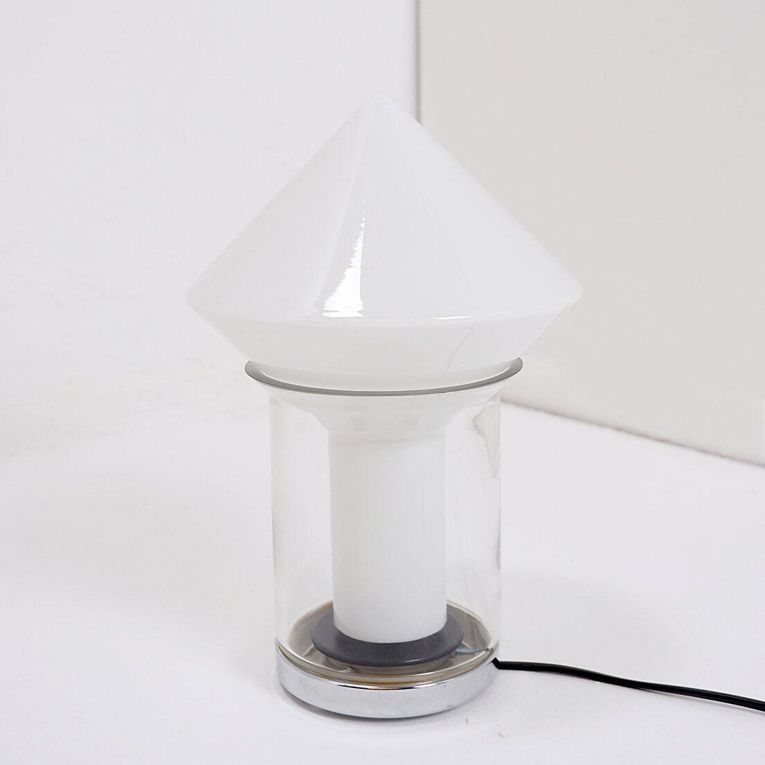 Peill & Putzler table lamp in white glass and chrome, 1970